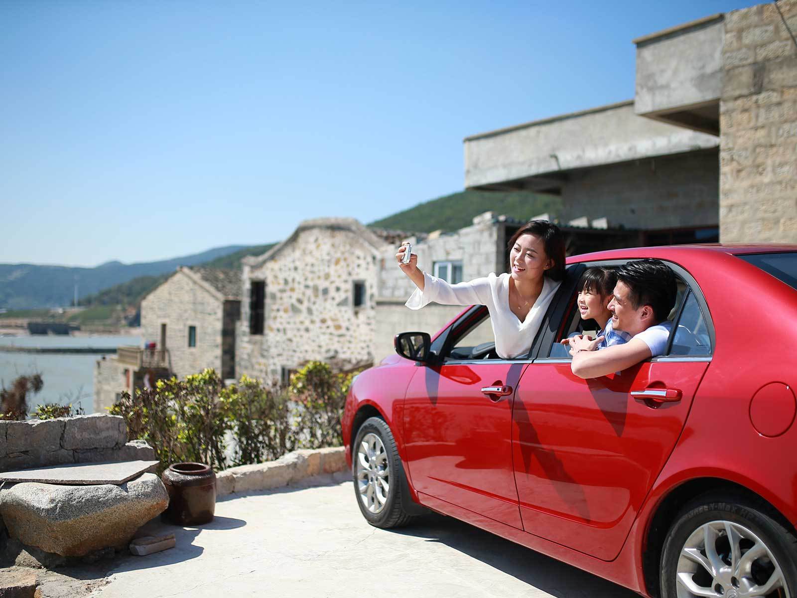 这六条自驾线路,承包了五一最美的风景