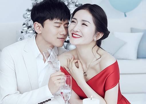 谢娜生双胞胎,张杰晒一家四口照片直呼幸福,网