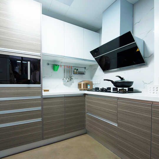 家用油烟机滤网如何清洗?掌握小窍门!