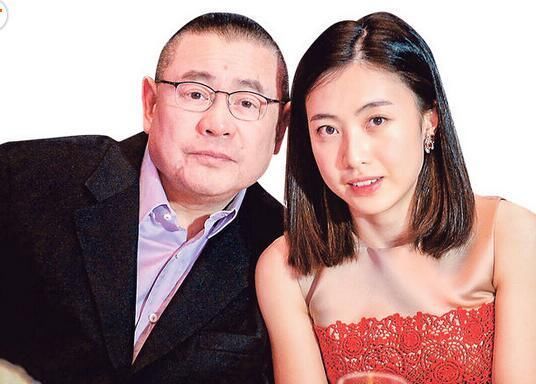 大刘女友品味越来越低,从李嘉欣到甘比,刘銮