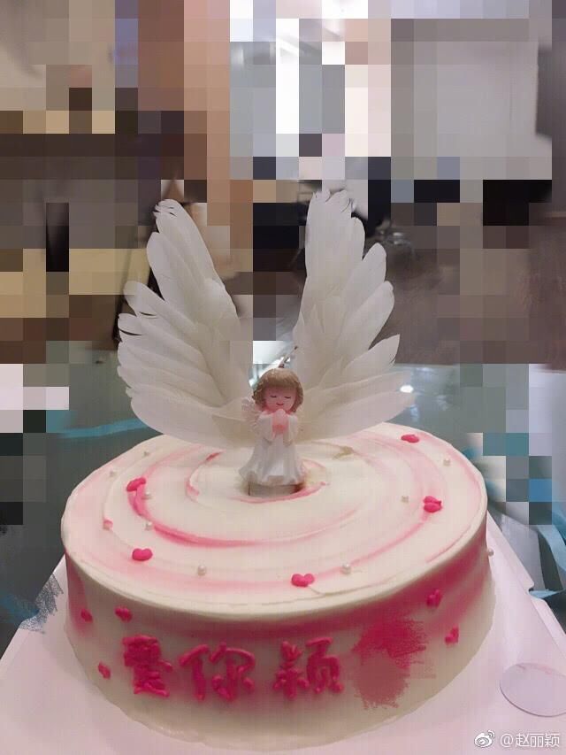 赵丽颖宣布停工休息,晒出的照片却因一个字被