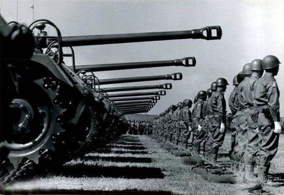 揭秘:这位毛泽东指定接班人,为何4次成为毛泽