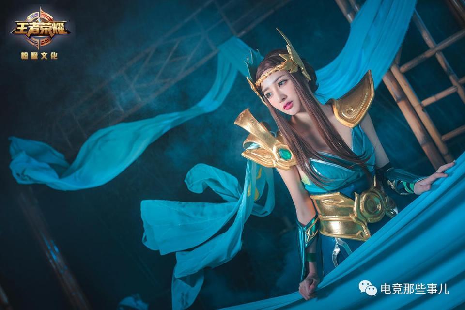 王者荣耀虞姬神级cos 英姿飒爽太帅气