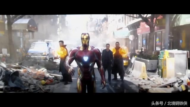 《复联3》钢铁侠变身后摘下来的眼镜原来去了