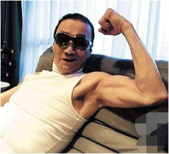 谢贤不仅狠甩了小49岁女友CoCo，更表示连半分财产都不愿意留给她?