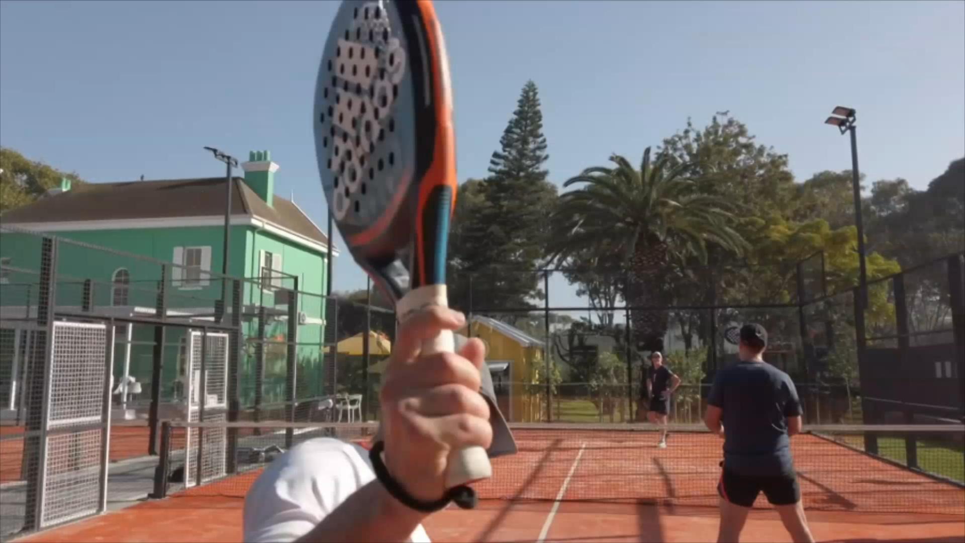 场地有限快乐无限 笼式网球风靡南非