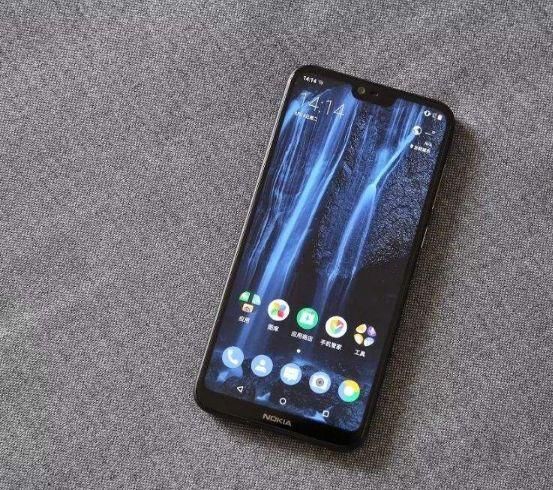 诺基亚 9:金线+8G+杜比音效+蔡司镜头,开始着