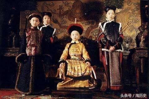 康熙与彼得大帝有一共同爱好,一让沙俄变强国