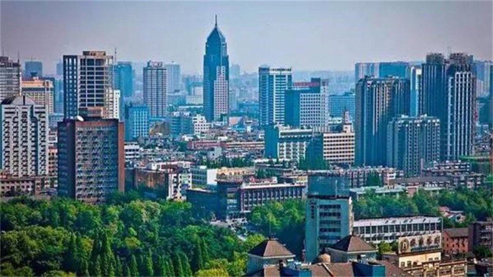 我国两个相隔最近的省会城市,距离仅150千米,