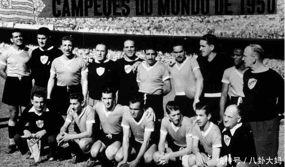 乌拉圭总共获得了两次世界杯冠军, 为什么球衣