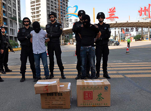 兰州缉毒警20年:首次卧底就挨打,常遭死亡威胁