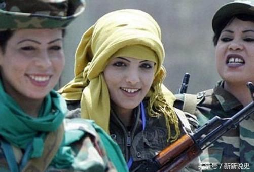 卡扎菲最美最强女保镖,一个蛋糕俘虏芳心,至死