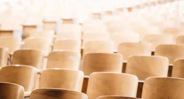 怒了!中国留学生在外遭歧视,外国留学生在中国