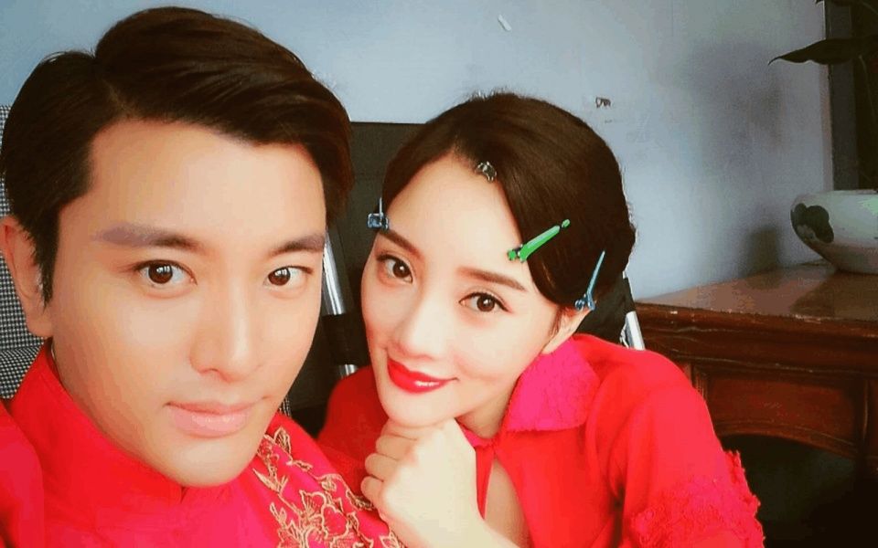 贾乃亮助理点赞讽李小璐微博,李小璐工作室取