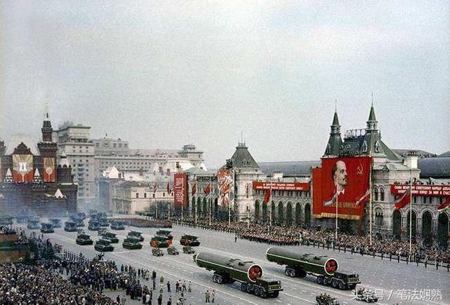 苏联巅峰时军力有多强大?整个欧洲,都在防御作