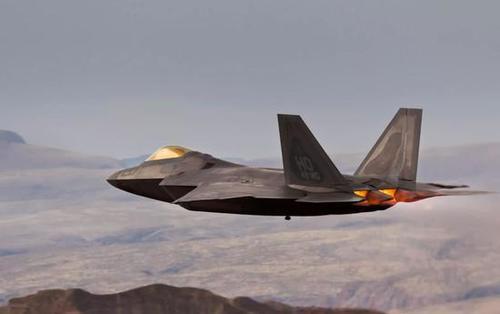 我军歼20飞出极速2.6马赫:隐身战机为何要飞这