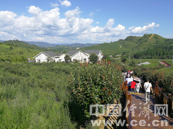 【脱贫攻坚在行动】麻江县农文旅园区建设激活脱贫攻坚新效能 【脱贫攻坚在行动】麻江县农文旅园区建设激活脱贫攻坚新效能