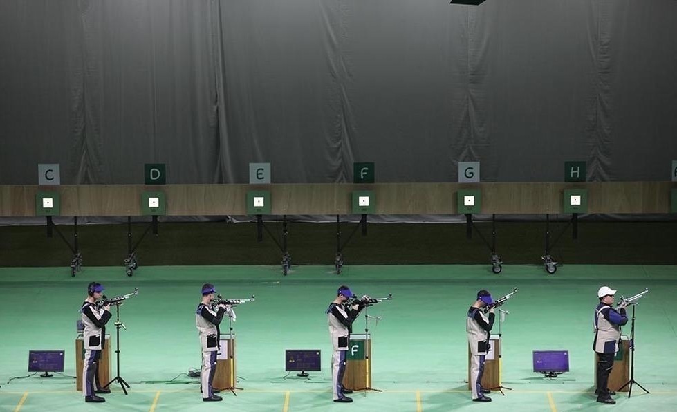 德奥多鲁赛区奥林匹克射击中心,这里将诞生本届奥运会的首枚金牌.
