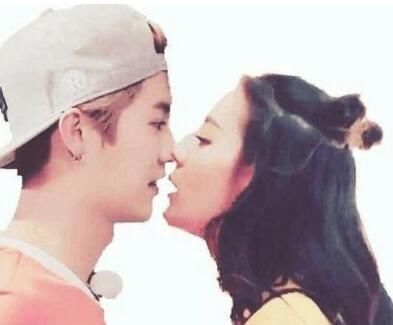 排挤Angelababy搏出位,倒贴鹿晗炒CP,被踢出