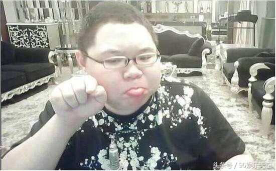 为什么不是所有的电竞职业选手开直播都像PD