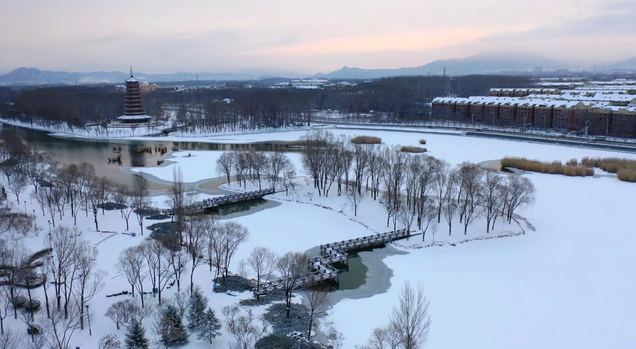 航拍,今冬首场降雪 ️延庆冬日灵动之美~_北京时间