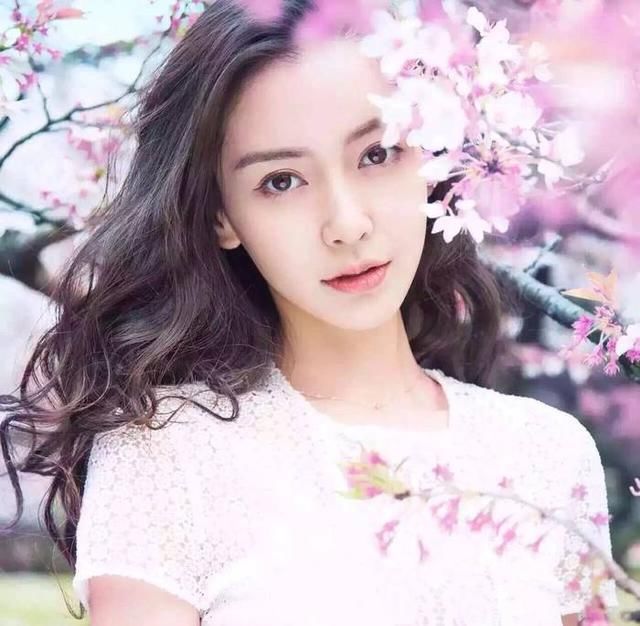 为什么那么多人讨厌Angelababy?难道她做错了