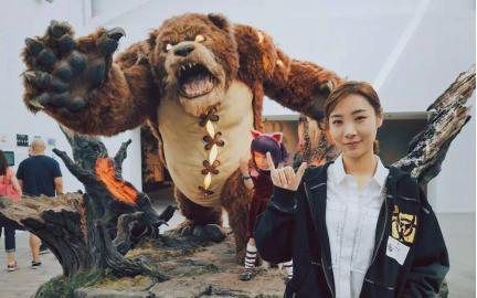 用游戏直播表达自我与时代 女学霸女流获颁最