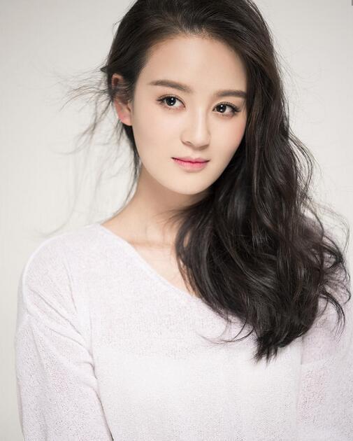 曾一萱元气少女大片曝光 《如懿》阿箬反差萌 曾一萱元气少女大片曝光 《如懿》阿箬反差萌