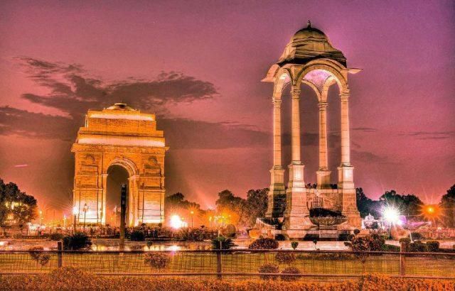 1952年至今中印GDP对比:印度经济增长了99倍