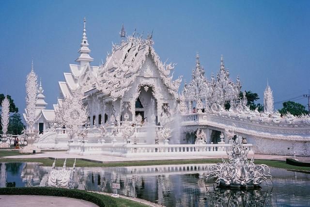 泰国景区常有不文明现象,泰国:西方人最差,中国