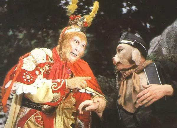 六小龄童到美国街头表演“猴戏” 网友:丢人!