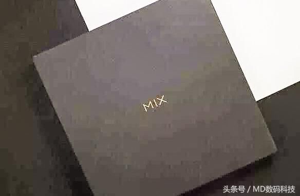 雷军亲自曝光小米MIX2s拆机图,哪些是你最关心