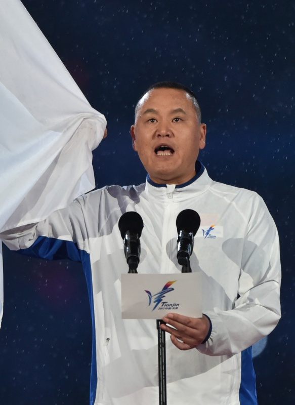 新华社记者 岳月伟 摄 这是裁判员代表李敬在开幕式上宣誓.