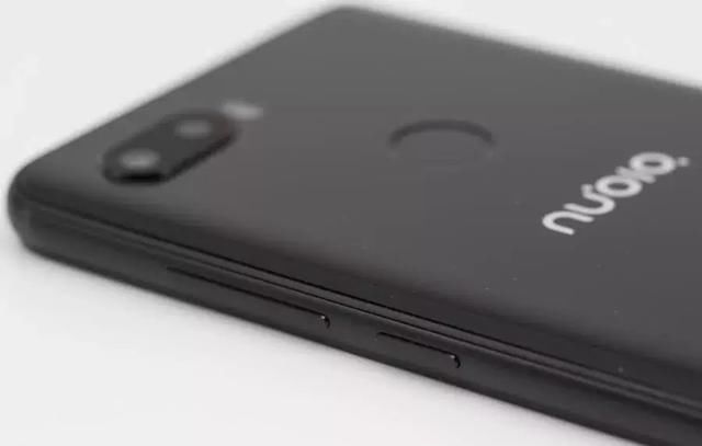 曲面玻璃机身,6GB+骁龙660降至1799,努比亚良