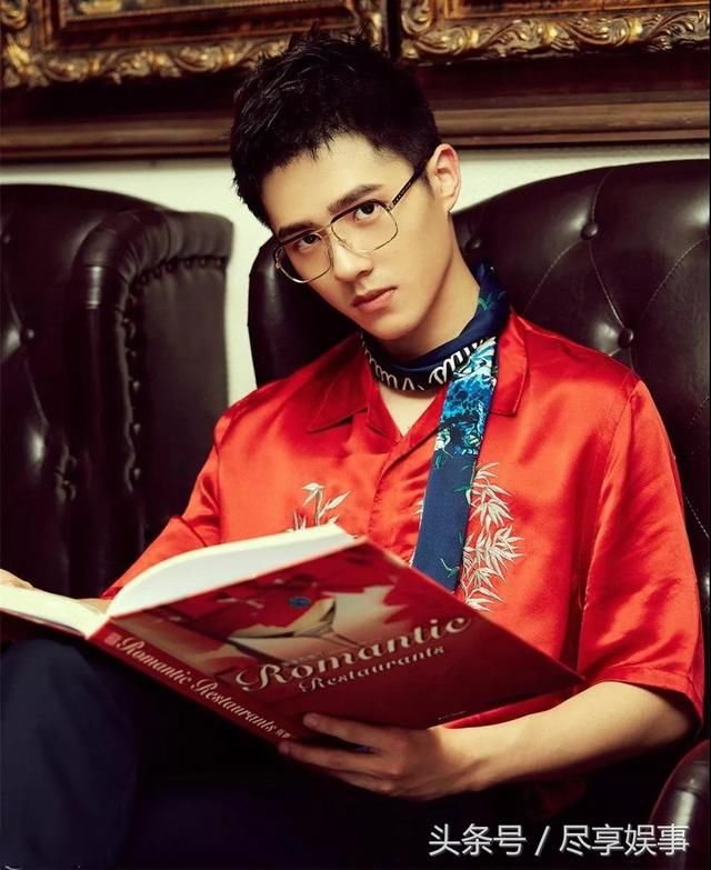 刘昊然靠脸吃饭?中戏学历和票房拍你脸上,一个