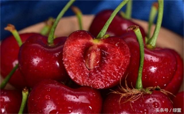 如何区分樱桃和车厘子、红灯和美早?