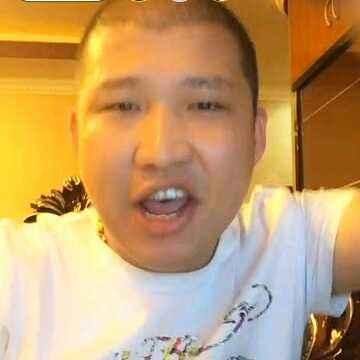 快手散打哥直播间出现游戏高手叫蟹蟹,网友:欢