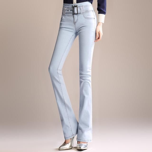 现在的姑娘直接穿微喇裤去约会,男友直夸迷人