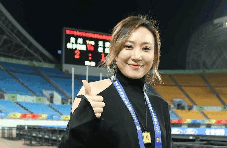 心!美女文筱婷七夕新花样:现场接吻可购打折球票