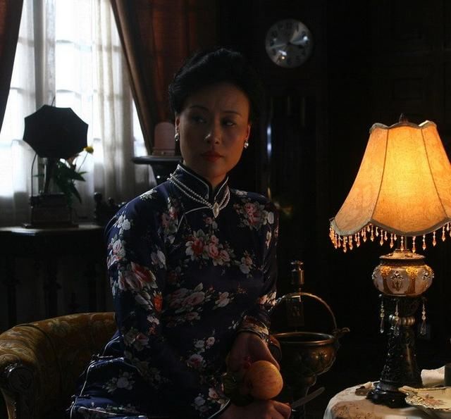 演技派女星,曾被评"全球最美的50人",嫁美国导演22年无子成遗憾