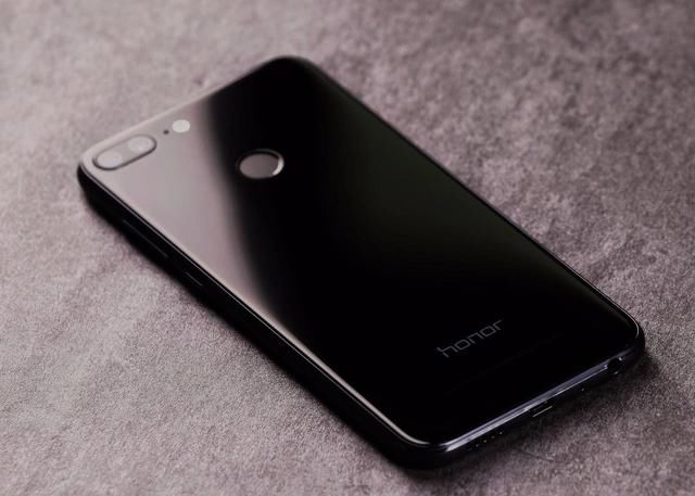 青春如此美好华为荣耀9青春版评测