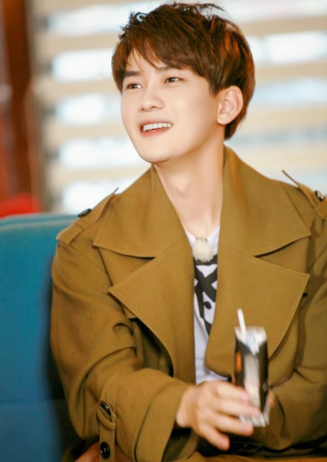 谭松韵合作的男星颜值排行:吴磊垫底,熊梓淇第