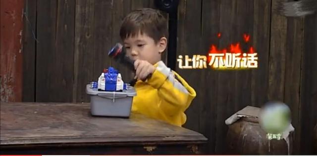 嗯哼尬聊镰刀龙,无意中透露出心上人,顺带吐槽