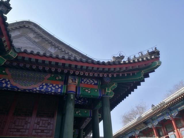 和珅的家产放在今天,远超世界首富比尔盖茨?和