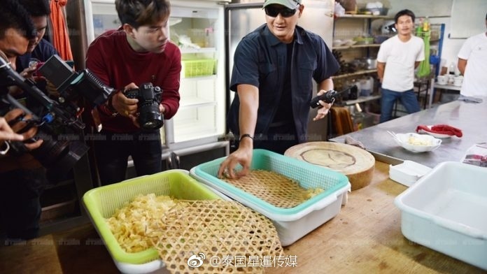 泰国餐厅向中国游客销售假燕窝 用椰子树皮假冒 泰国餐厅向中国游客销售假燕窝 用椰子树皮假冒