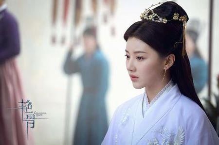 《扶摇》的佛莲演技被赞,与赵丽颖周迅钟汉良