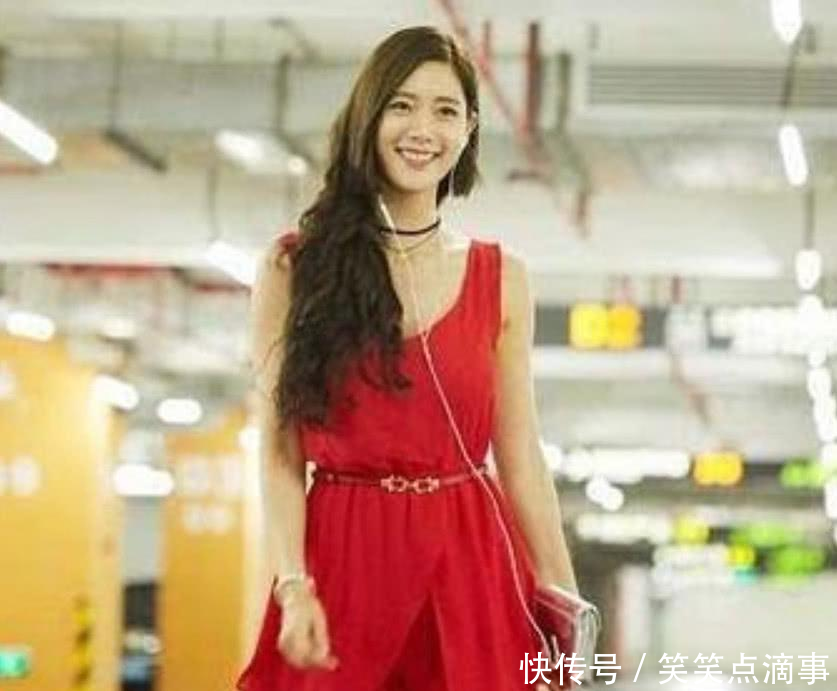 被称为 世界第二美人 因太美33岁没人敢追 网友 就怕她弯腰 雪花新闻 被称为 世界第二美人 因太美33岁没人敢追 网友 就怕她弯腰 雪花新闻