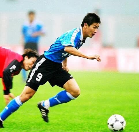 成大连队急需的强援?资历显赫曾是大连足球旗