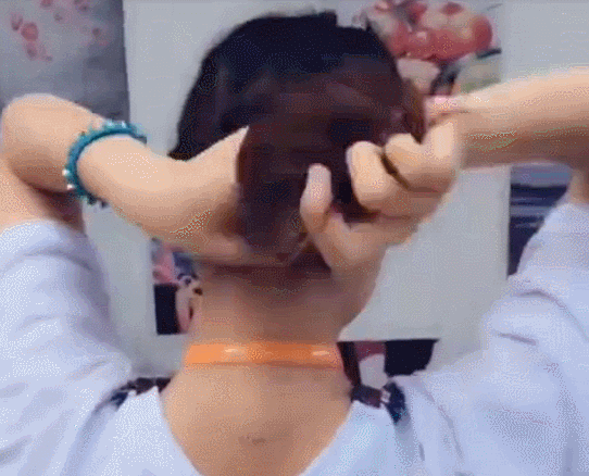 厉害了我的姐！扎头发不用头绳是怎么做到的？