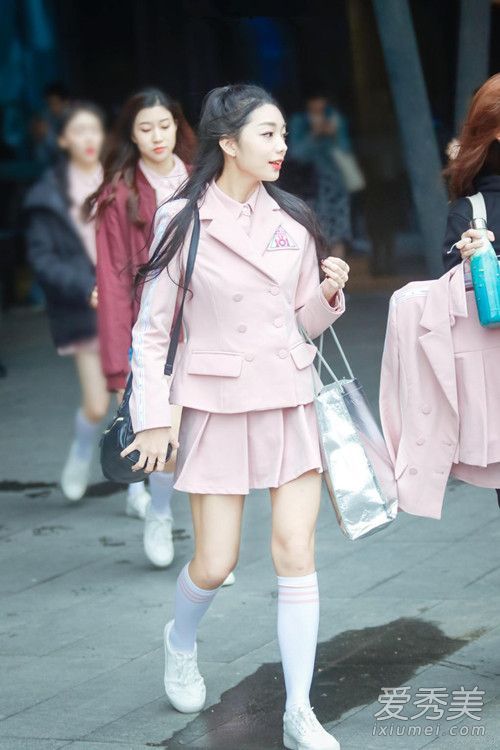 创造101李紫婷的红色高跟鞋惊艳全场!李紫婷个